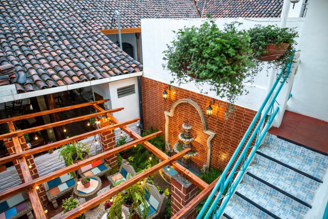 Hostal Victoria Granada Eksteriør billede