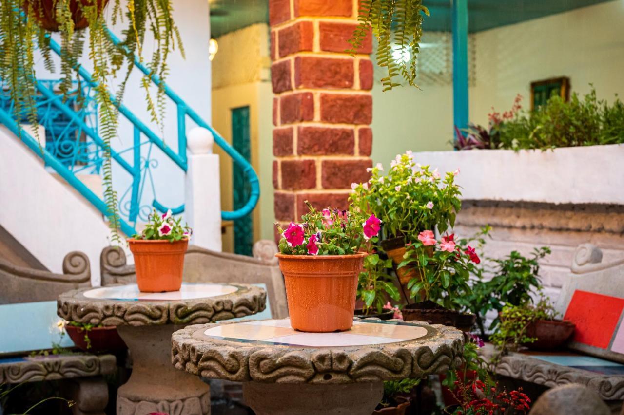 Hostal Victoria Granada Eksteriør billede