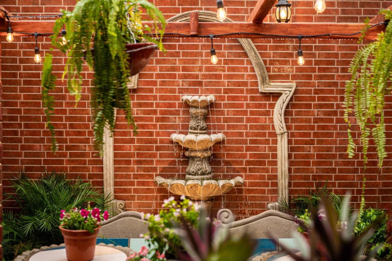 Hostal Victoria Granada Eksteriør billede