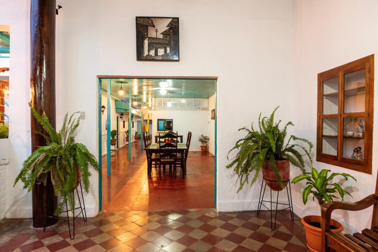 Hostal Victoria Granada Eksteriør billede