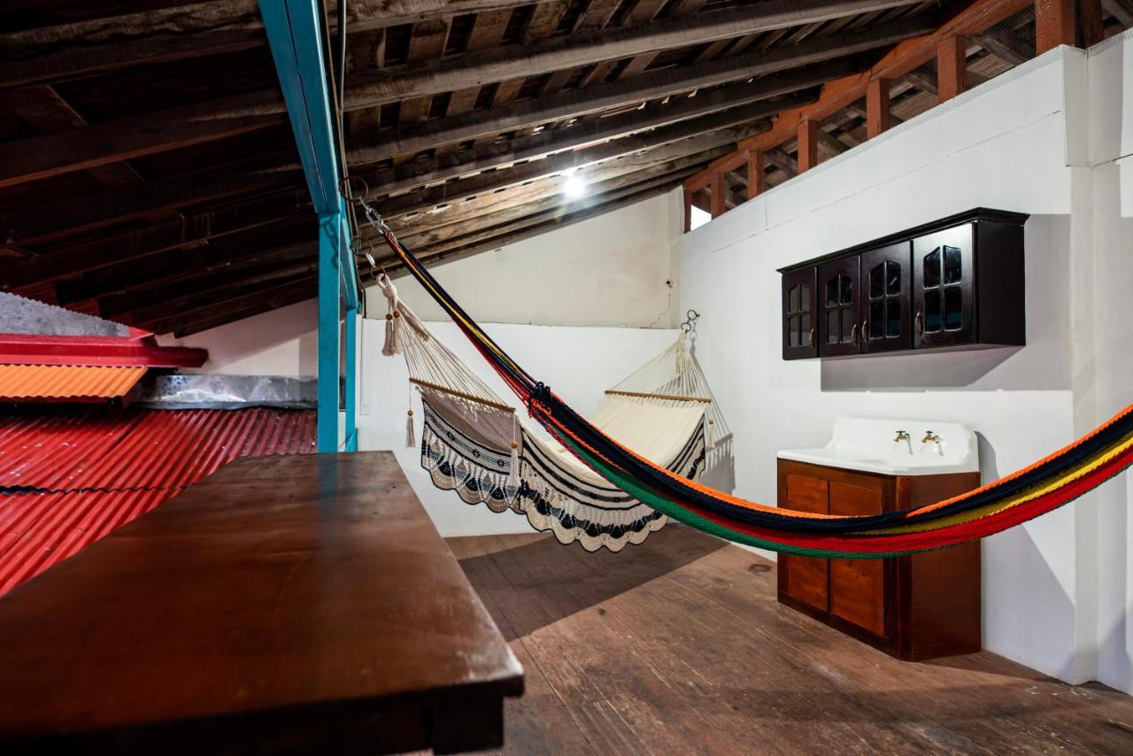 Hostal Victoria Granada Eksteriør billede