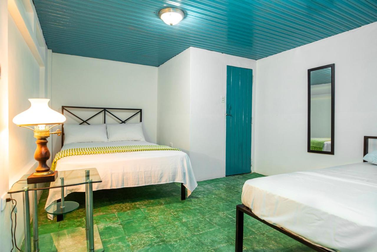Hostal Victoria Granada Eksteriør billede