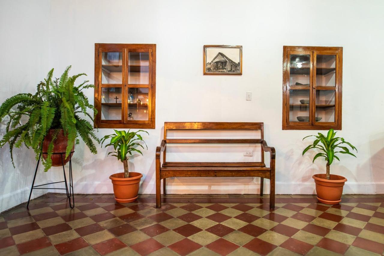 Hostal Victoria Granada Eksteriør billede