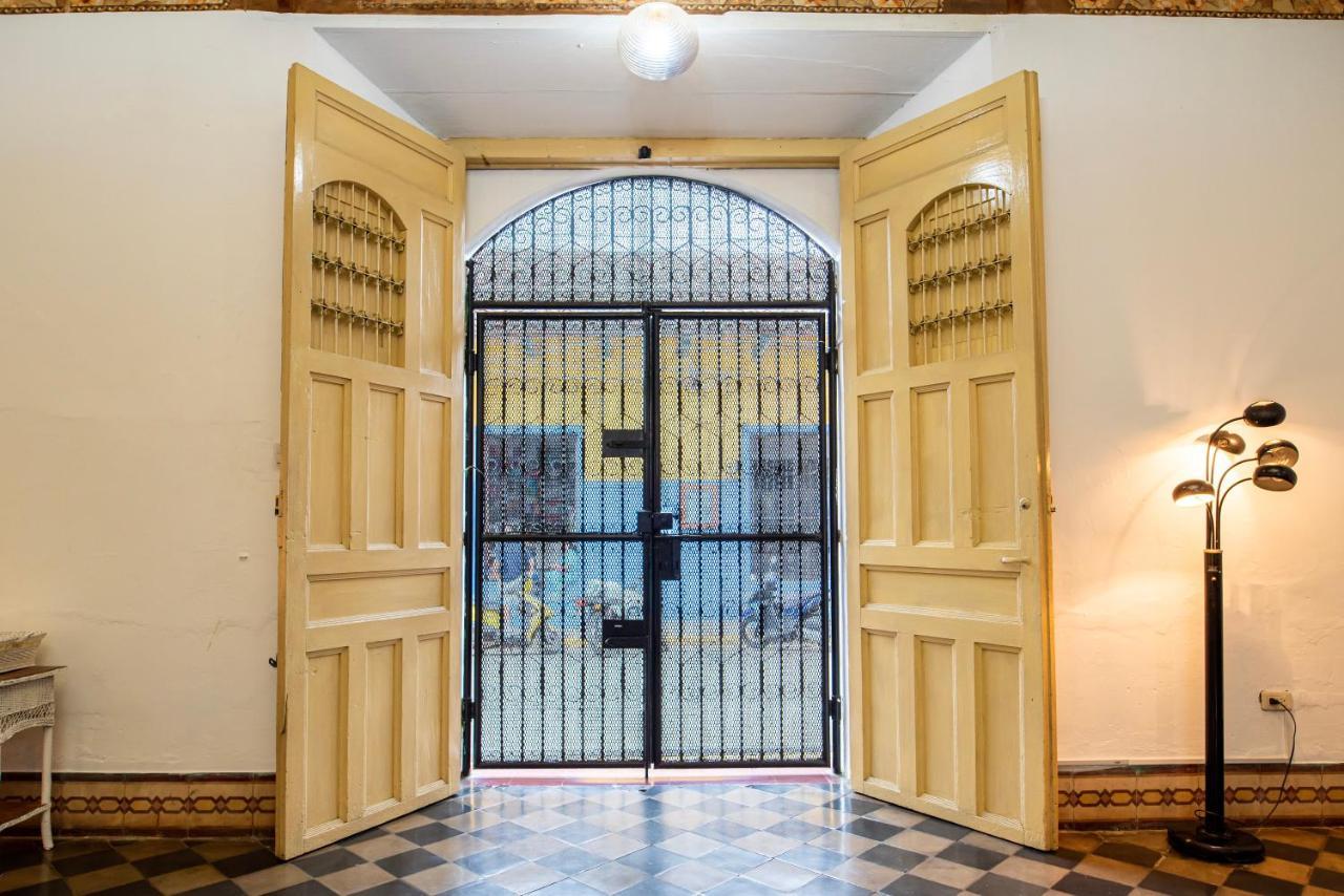 Hostal Victoria Granada Eksteriør billede