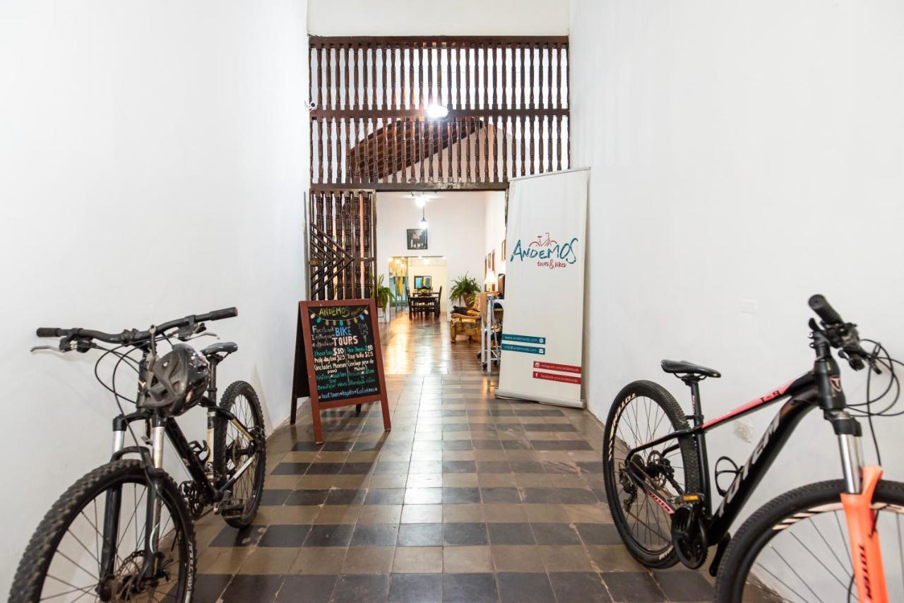 Hostal Victoria Granada Eksteriør billede