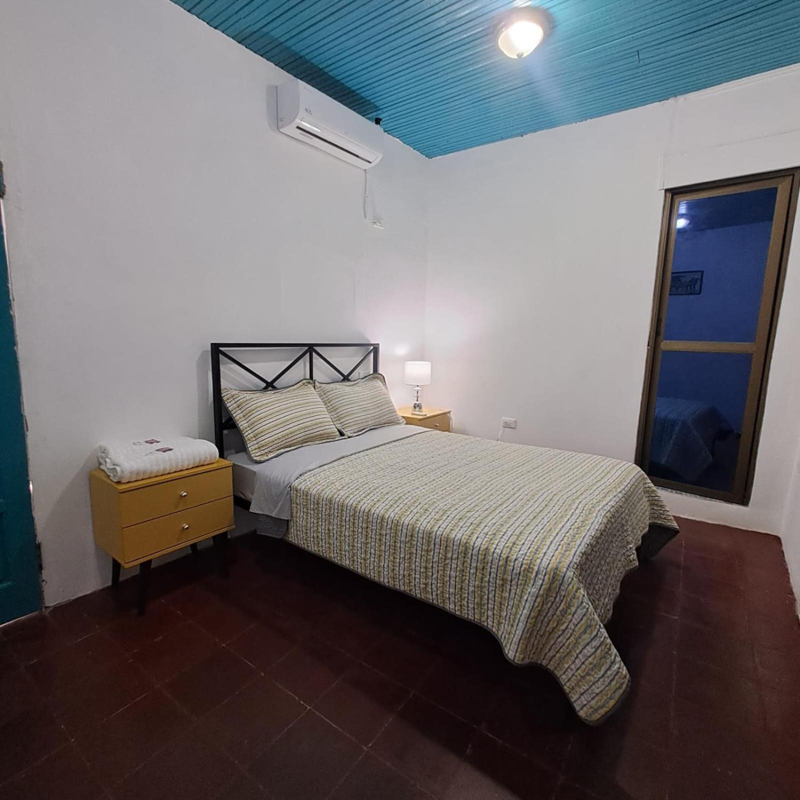 Hostal Victoria Granada Eksteriør billede