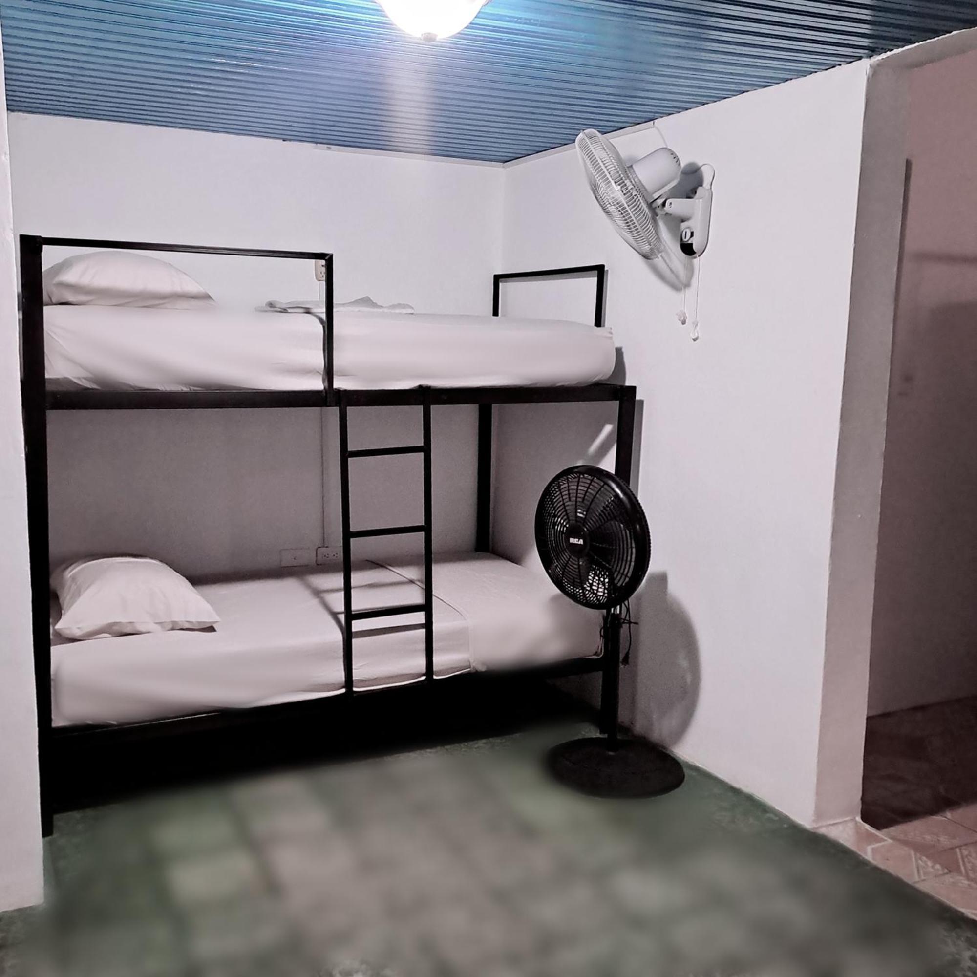Hostal Victoria Granada Eksteriør billede